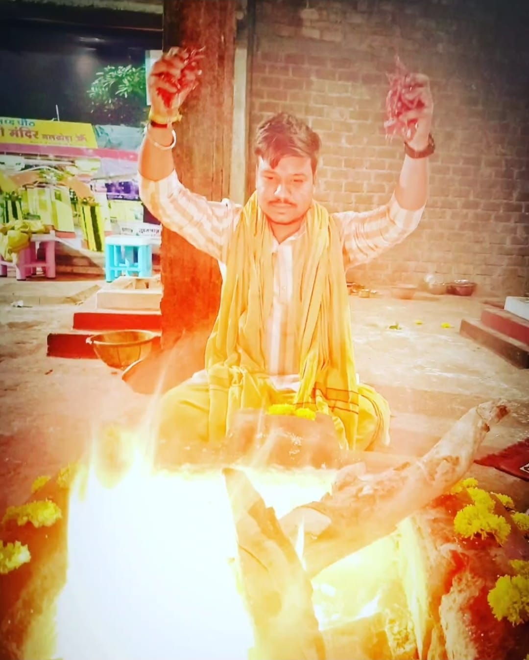Acharya performing rituals